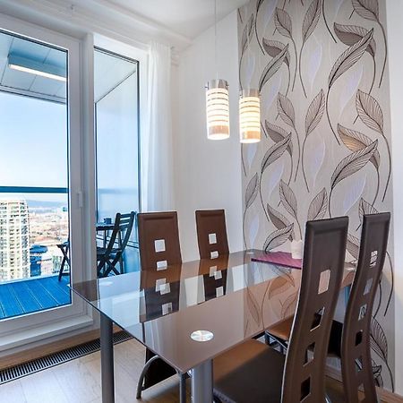 Апартаменты Panoramaview/31Thfloor!/Luxury/Wifi/Parking Братислава Экстерьер фото
